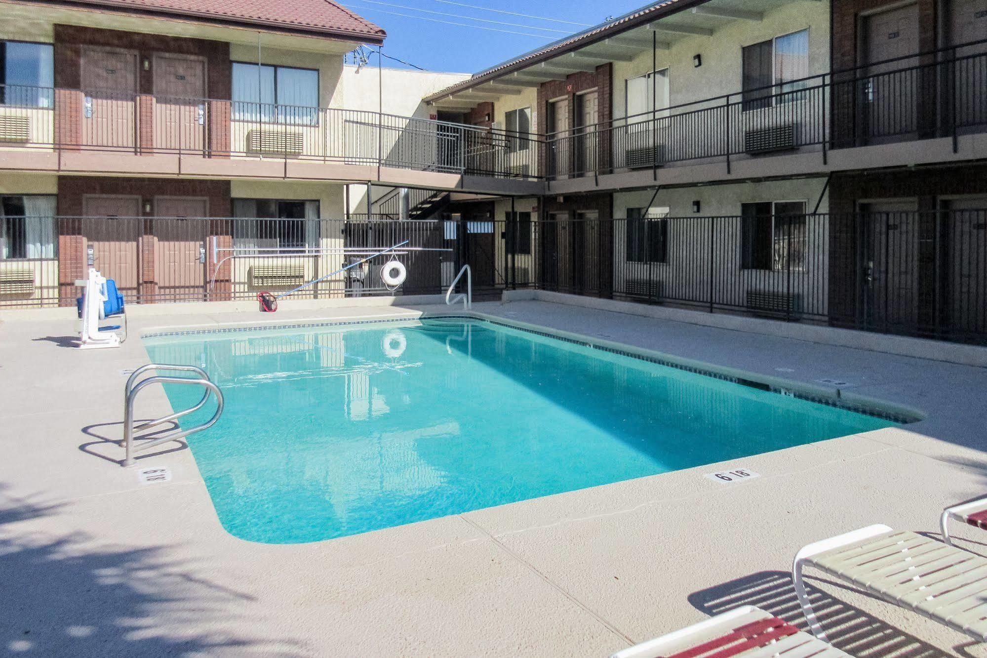 Rodeway St George North - Near Pioneer Park Inn 2*