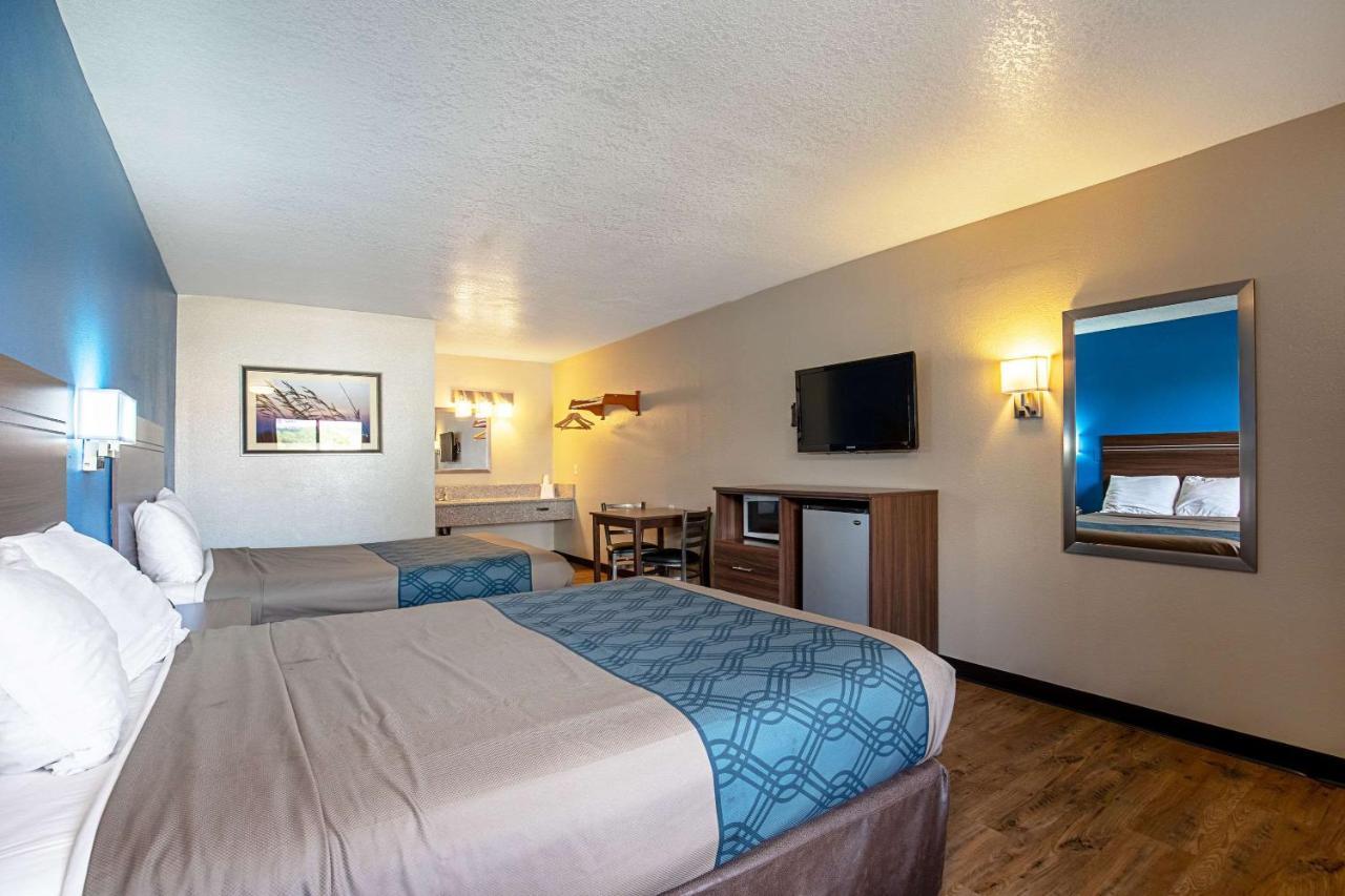 Rodeway St George North - Near Pioneer Park Inn 2*