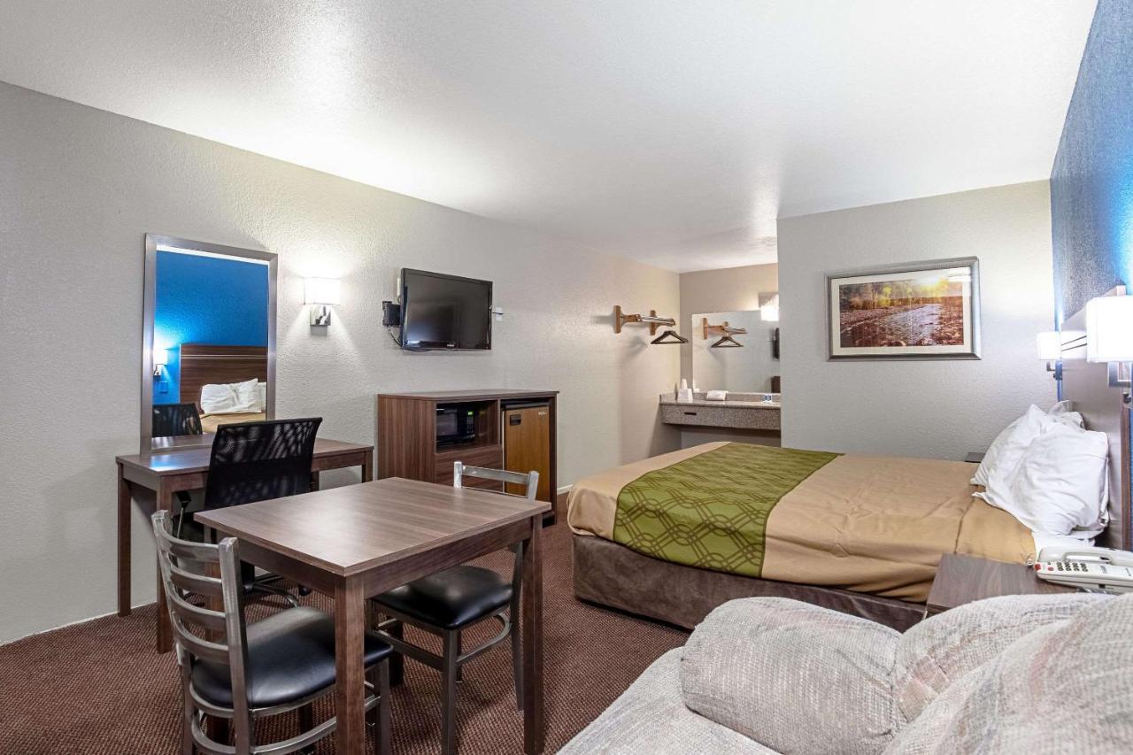 Inn Rodeway St George North - Near Pioneer Park 2*